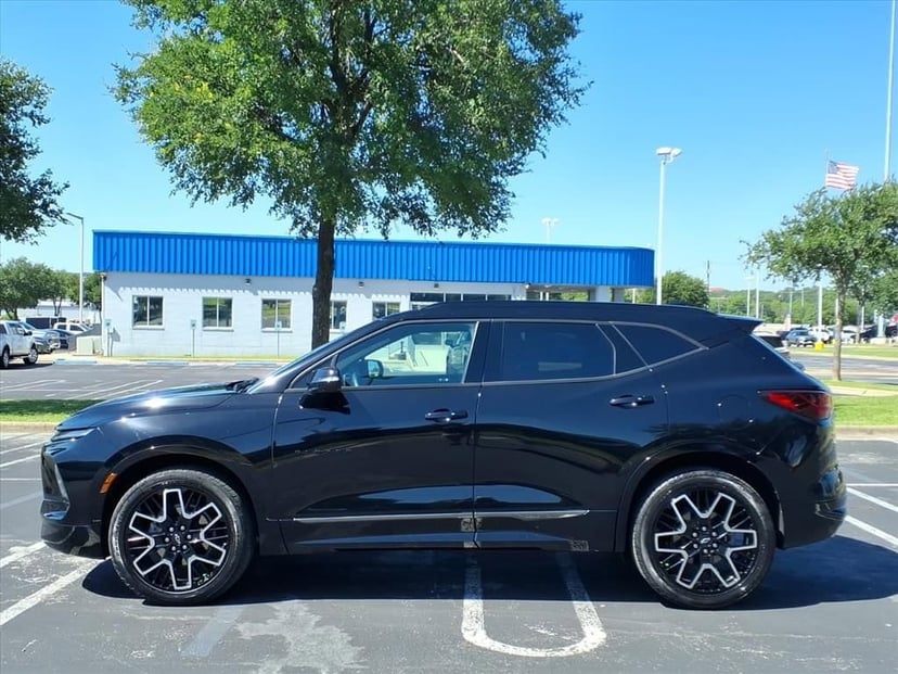 2023 Chevrolet Blazer - Image 8