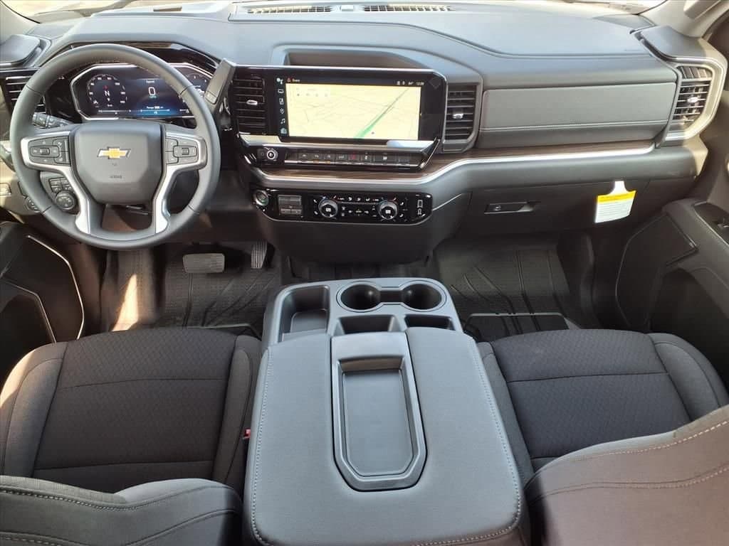 2026 Chevrolet Silverado 1500 - Image 8