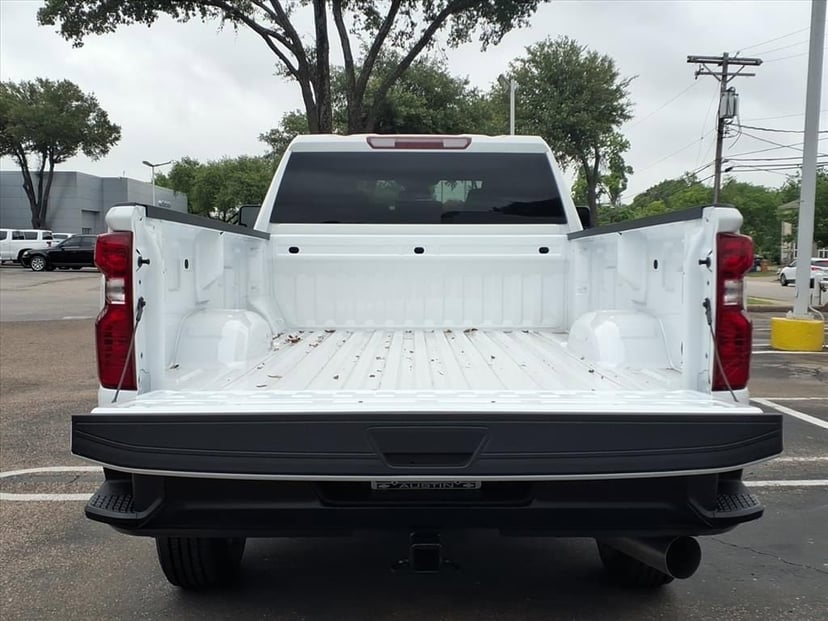 2026 Chevrolet Silverado 2500 HD - Image 10
