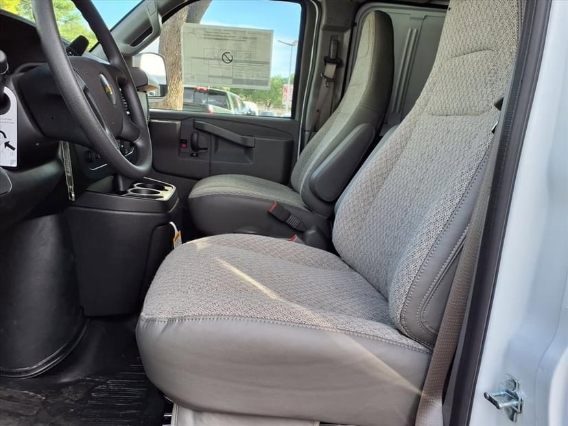2026 Chevrolet Express Cargo - Image 8