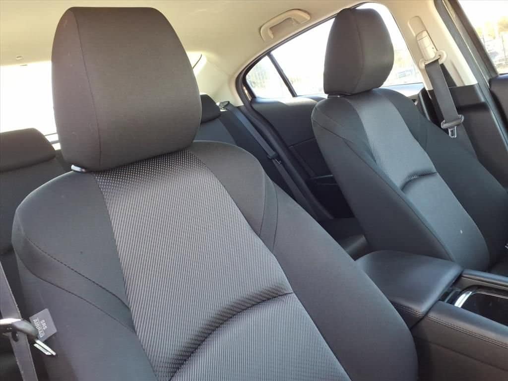 2018 Mazda Mazda3 4-Door - Image 12