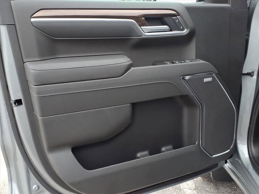 2026 Chevrolet Silverado 1500 - Image 11