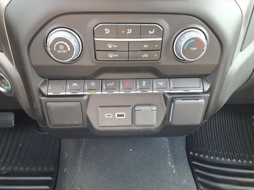 2026 Chevrolet Silverado 1500 - Image 19