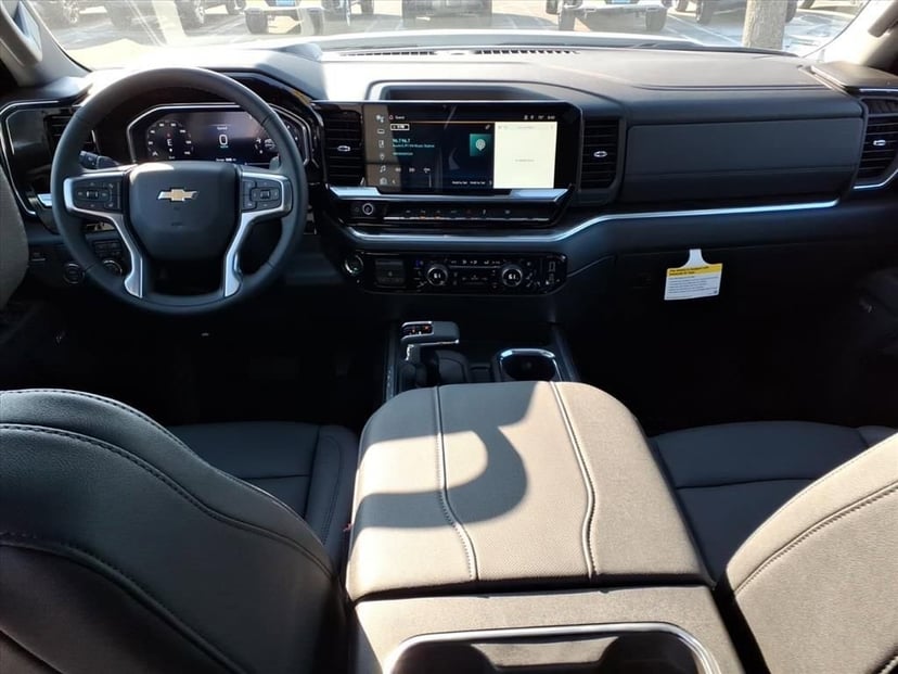 2026 Chevrolet Silverado 1500 - Image 14