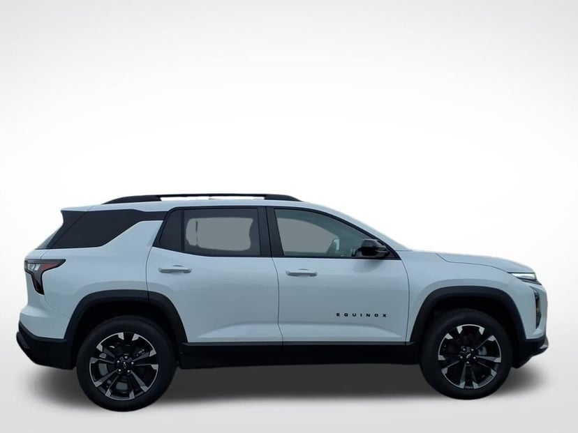 2026 Chevrolet Equinox - Image 2