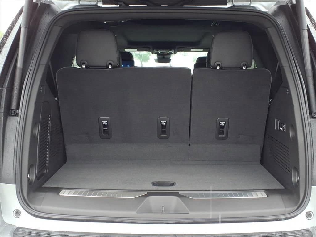 2026 Chevrolet Tahoe - Image 9