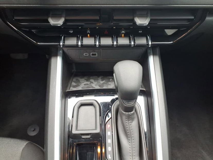 2025 Chevrolet Colorado - Image 22