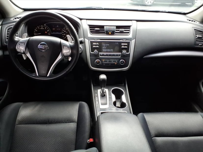 2017 Nissan Altima - Image 17