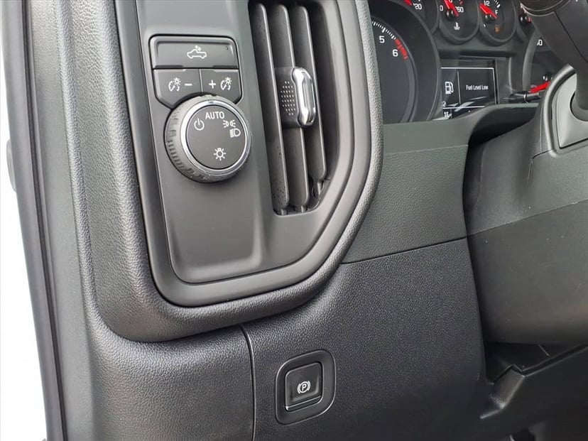 2026 Chevrolet Silverado 1500 - Image 12