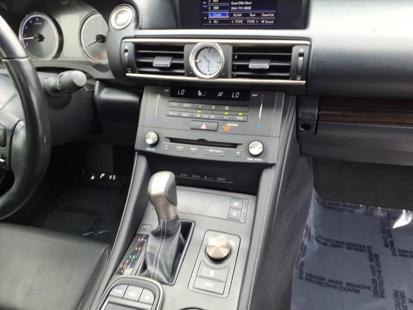 2015 LEXUS RC 350 - Image 24