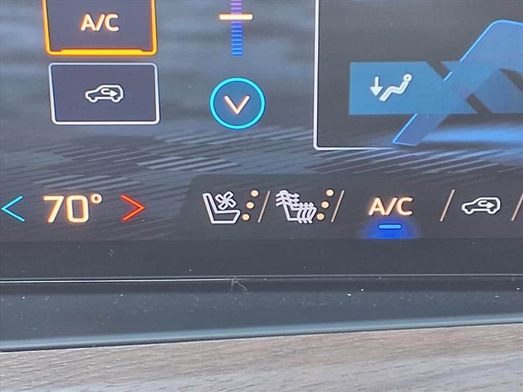 2026 Chevrolet Suburban - Image 17