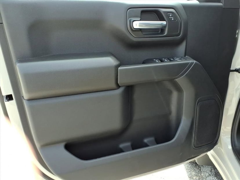 2026 Chevrolet Silverado 1500 - Image 12