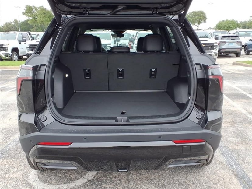 2026 Chevrolet Equinox - Image 12