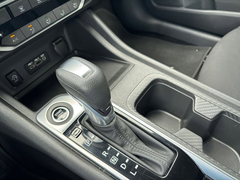 2025 Nissan Sentra - Image 36