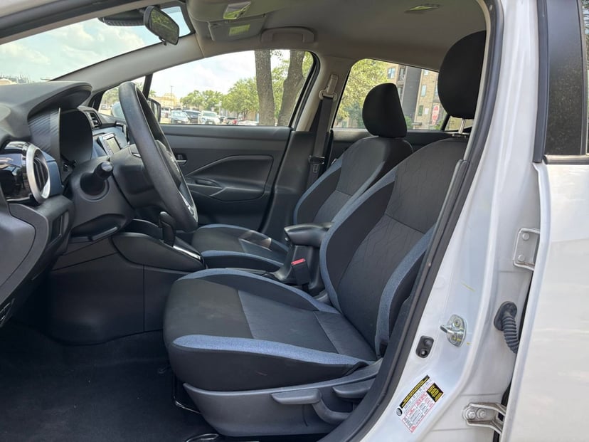 2025 Nissan Versa - Image 14