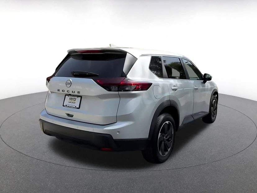 2025 Nissan Rogue - Image 12
