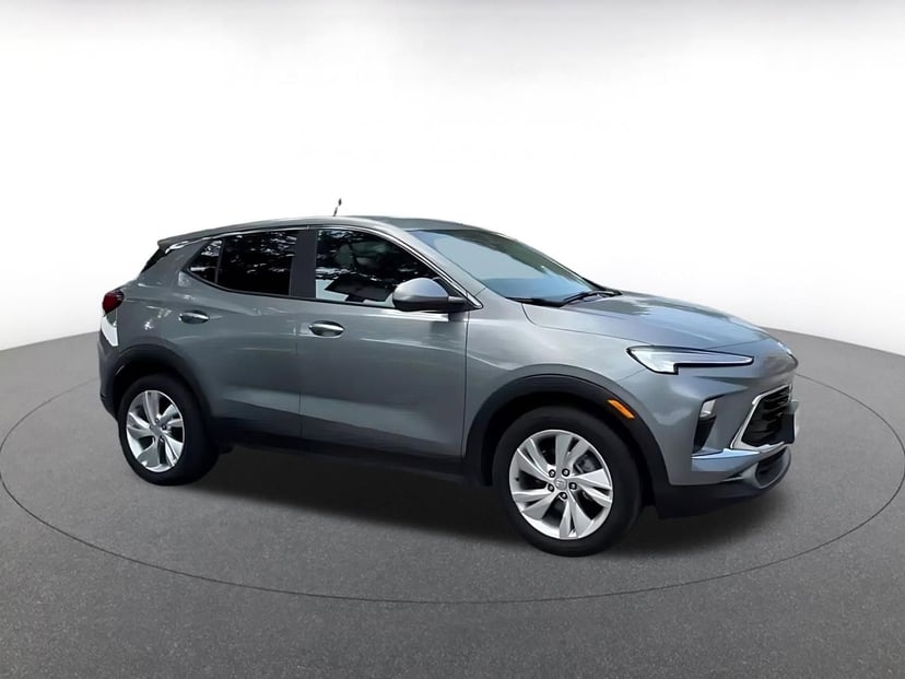 2025 Buick Encore GX - Image 2