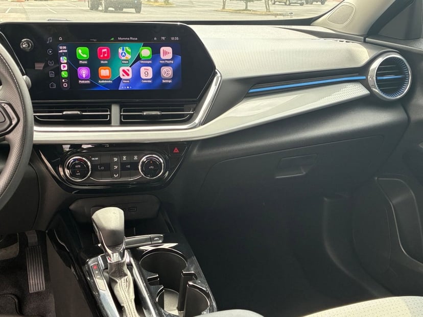 2025 Chevrolet Trax - Image 33
