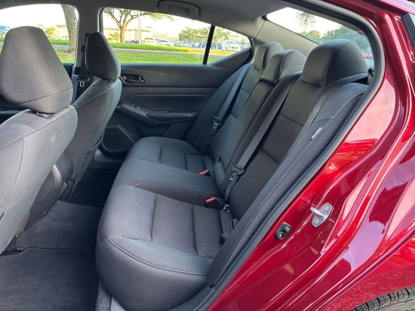 2025 Nissan Altima - Image 17