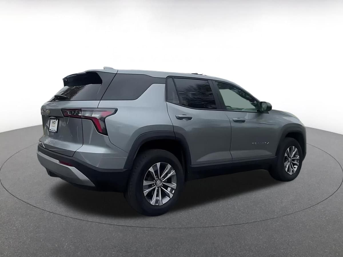 2025 Chevrolet Equinox - Image 13