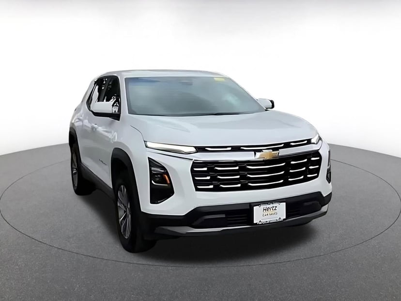 2025 Chevrolet Equinox - Image 3