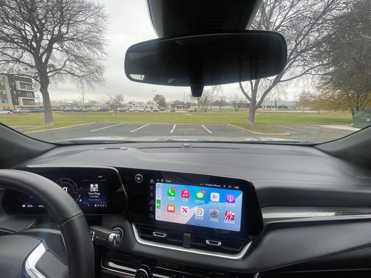 2025 Chevrolet Equinox - Image 27