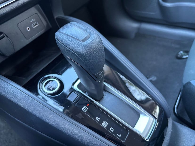 2025 Nissan Versa - Image 36