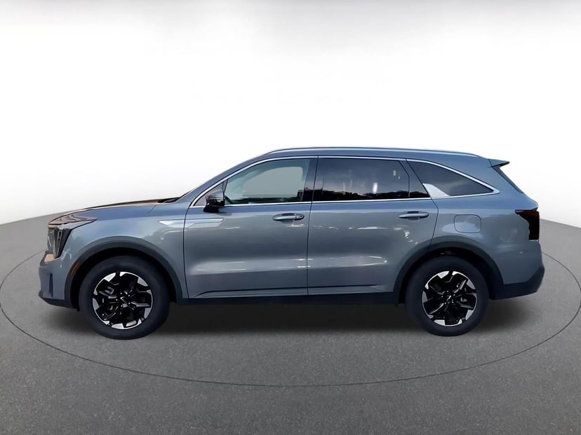 2024 Kia Sorento - Image 10