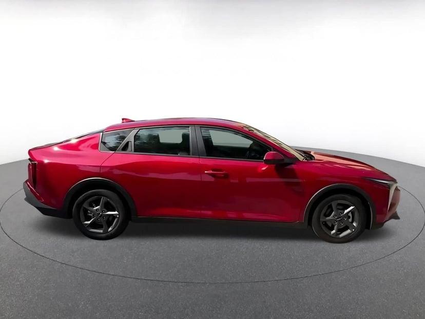 2025 Kia K4 - Image 15
