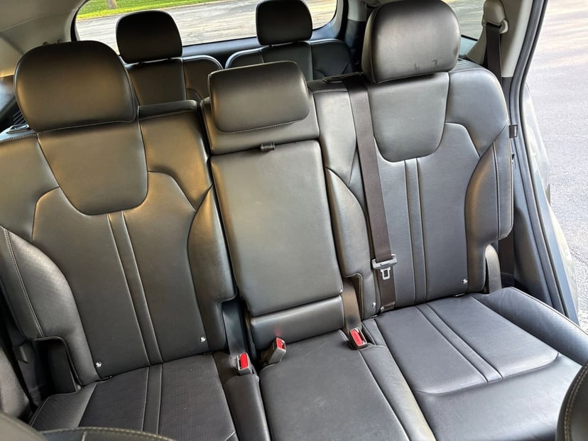 2024 Kia Sorento - Image 32