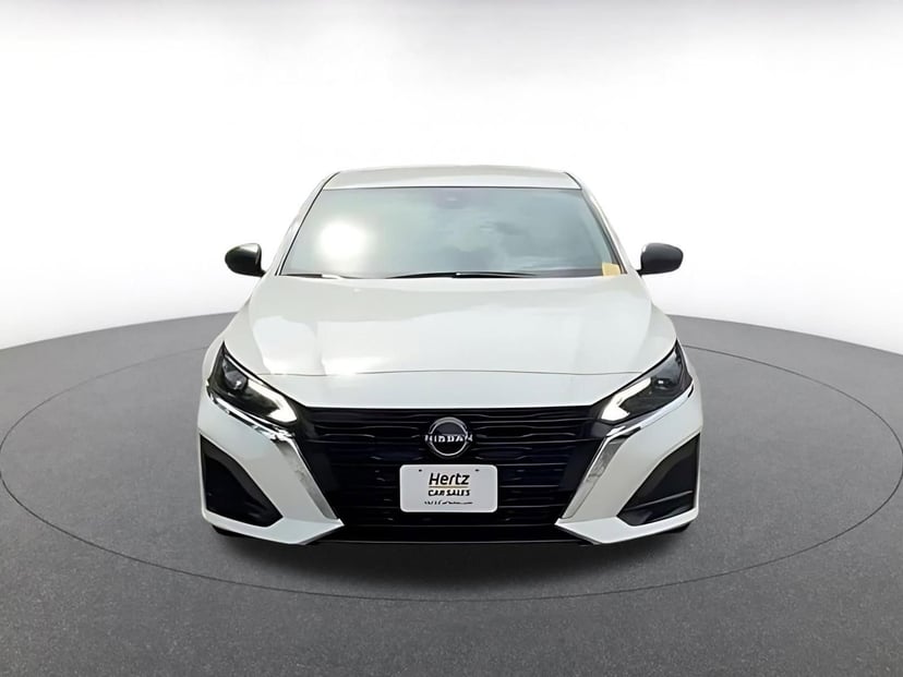 2025 Nissan Altima - Image 5