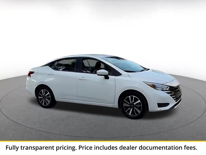 2025 Nissan Versa - Image 2