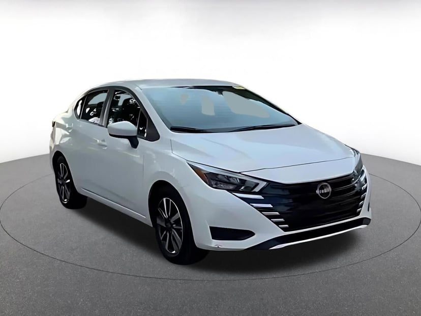2025 Nissan Versa - Image 3