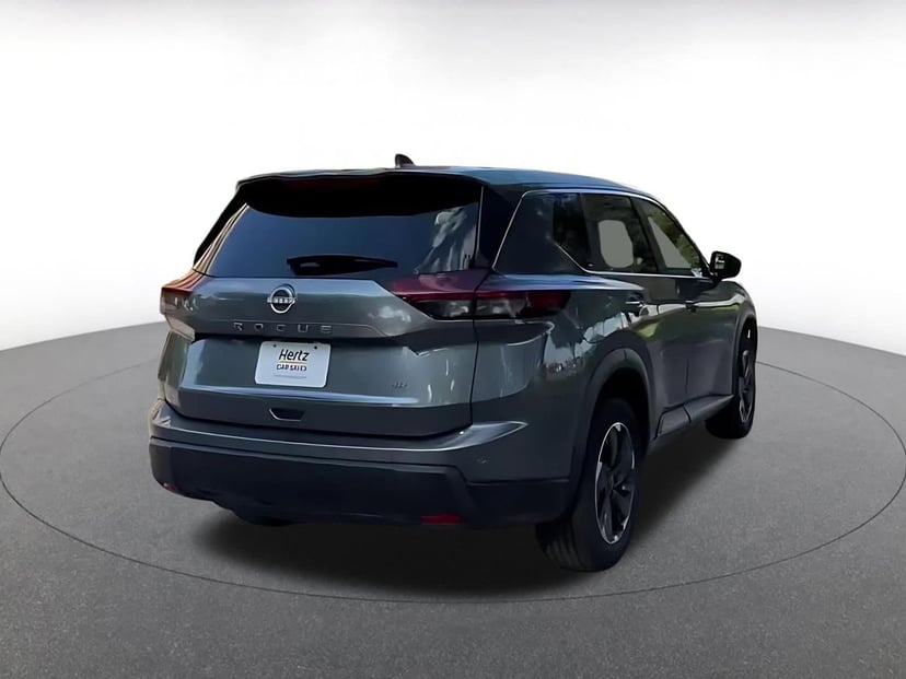 2025 Nissan Rogue - Image 11