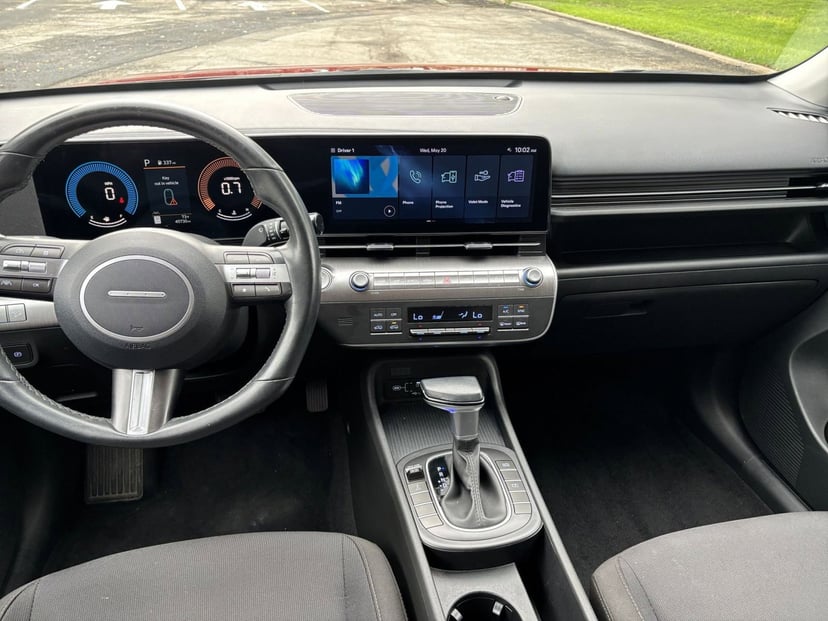 2025 Hyundai Kona - Image 28