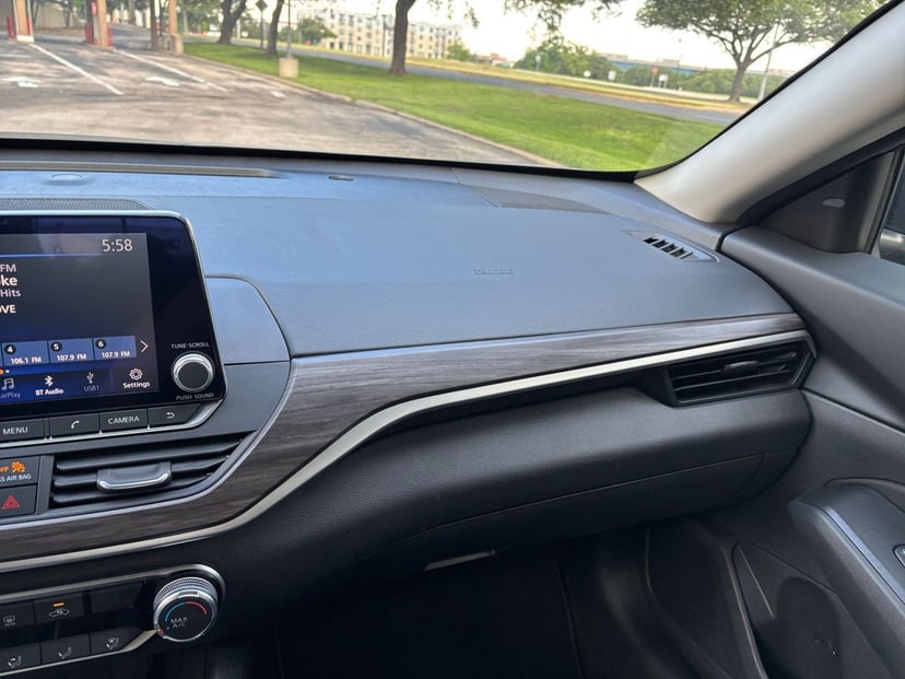 2025 Nissan Altima - Image 29