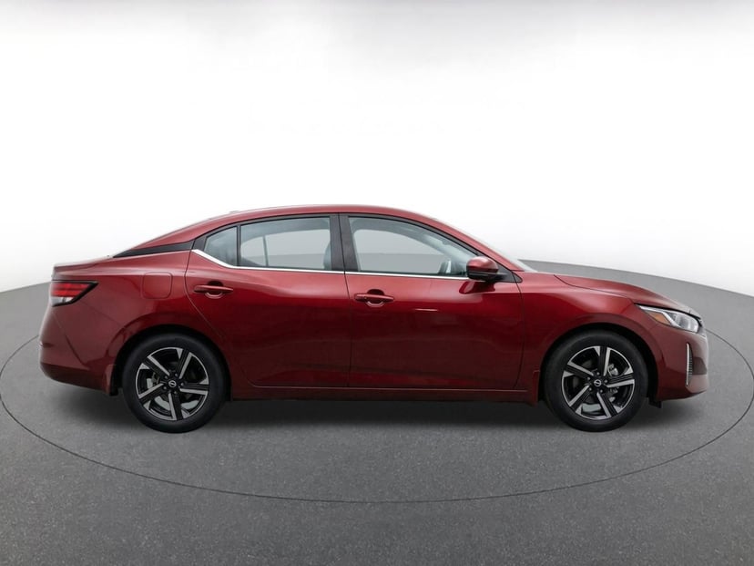 2025 Nissan Sentra - Image 10