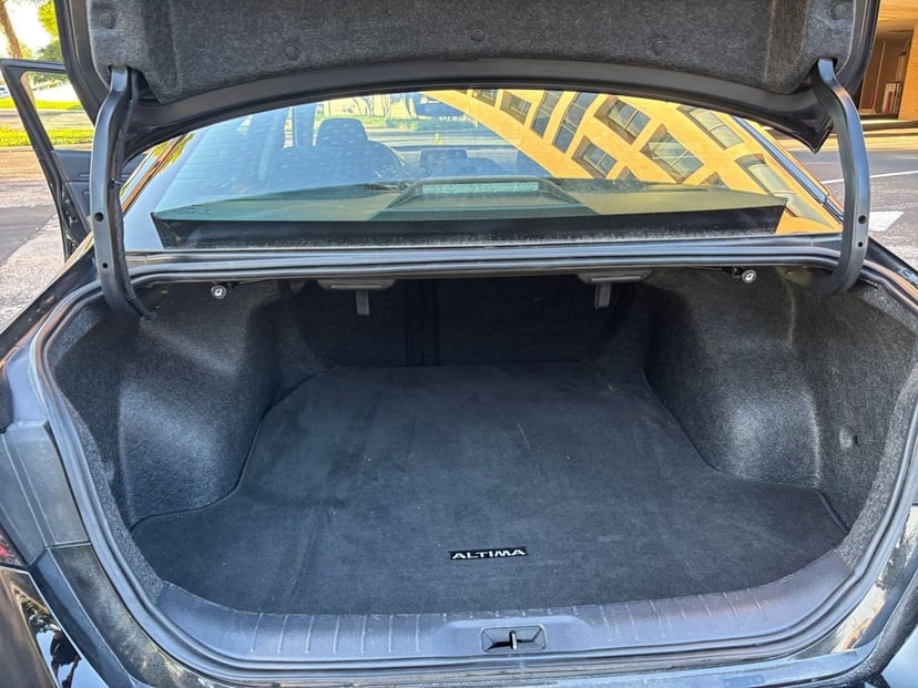 2025 Nissan Altima - Image 26