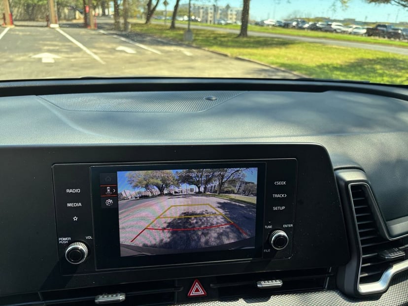 2025 Kia Sportage - Image 20