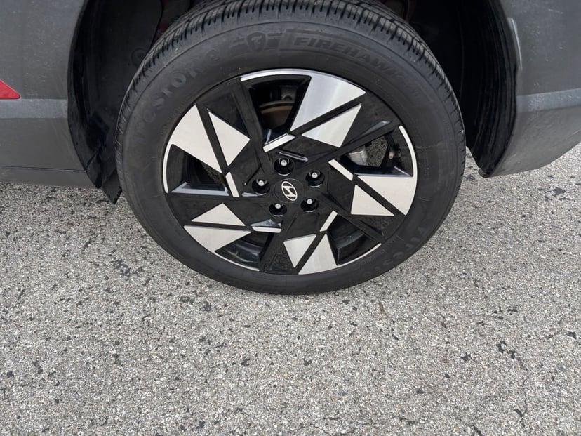 2025 Hyundai Kona - Image 25