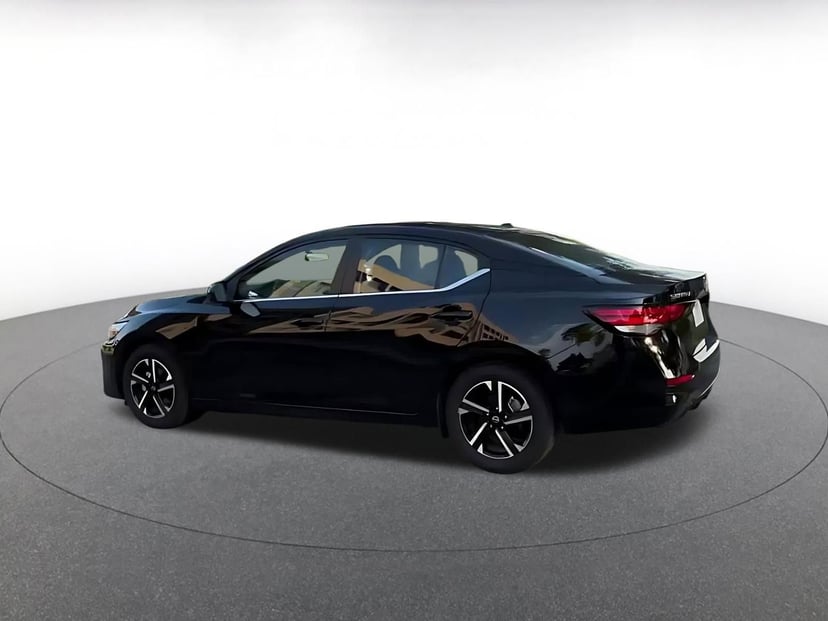 2025 Nissan Sentra - Image 10