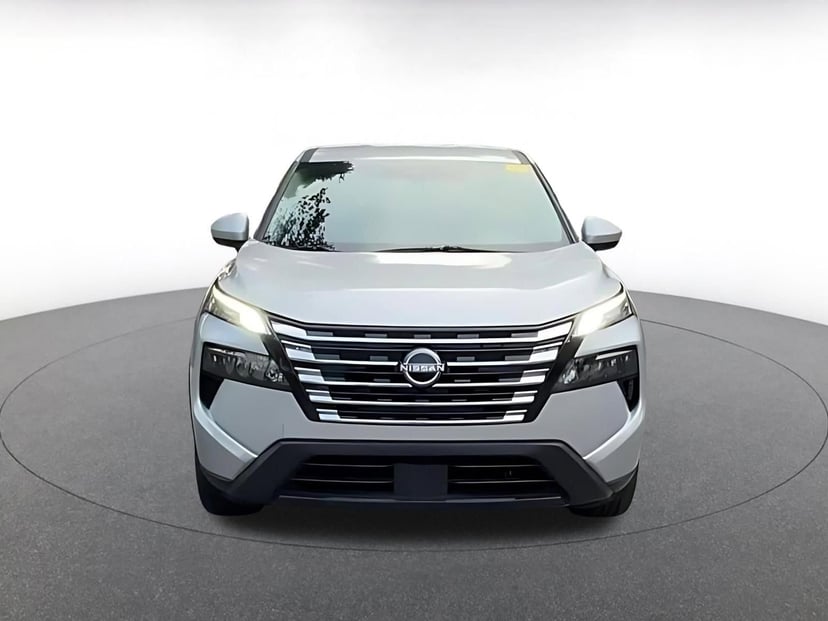 2025 Nissan Rogue - Image 3