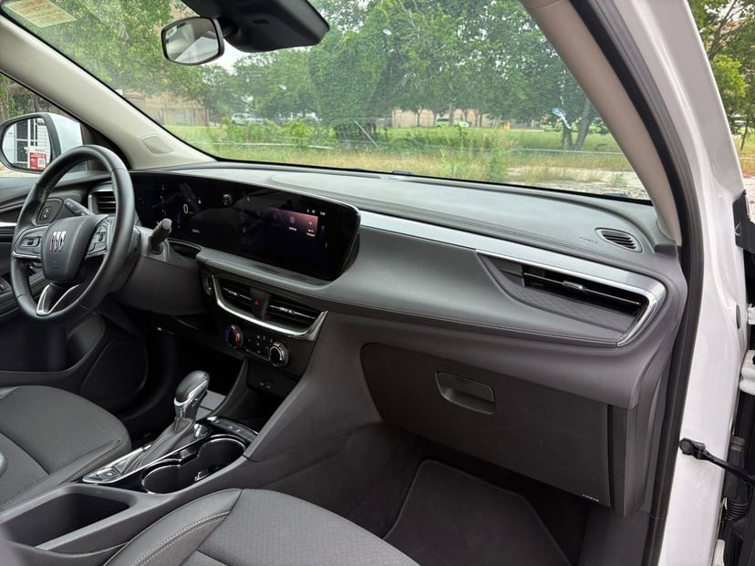 2025 Buick Encore GX - Image 35