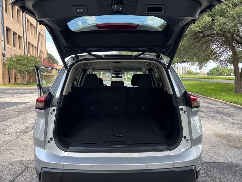 2025 Nissan Rogue - Image 21
