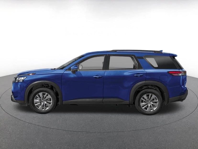 2025 Nissan Pathfinder - Image 3