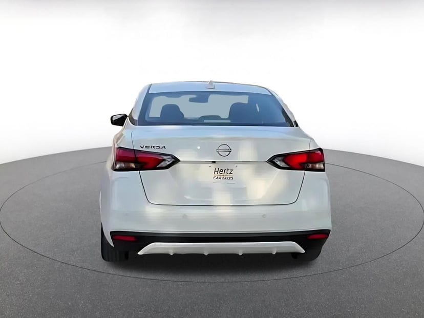 2025 Nissan Versa - Image 10