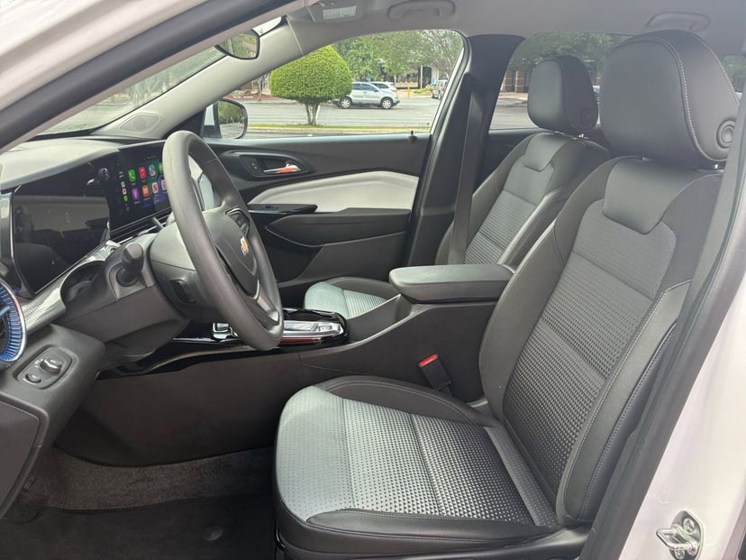 2025 Chevrolet Trax - Image 25