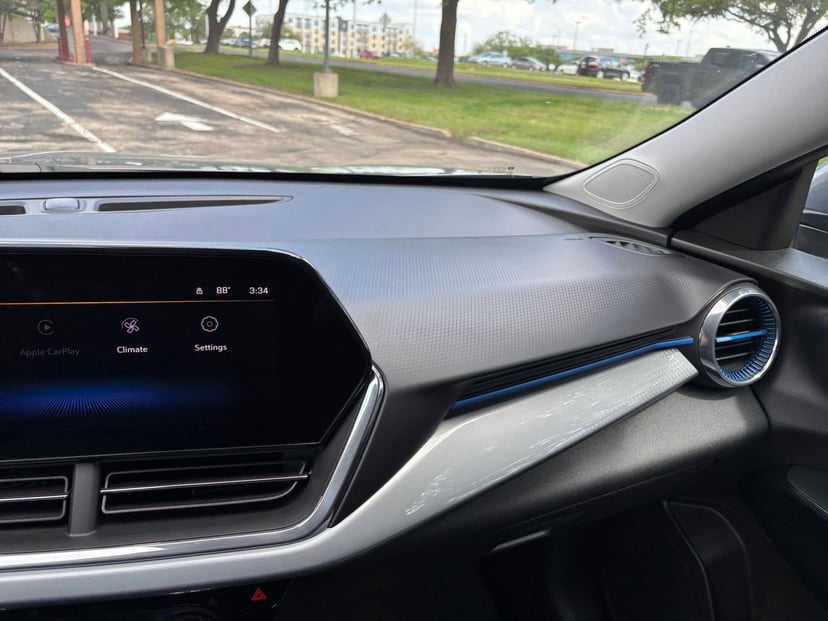 2025 Chevrolet Trax - Image 30
