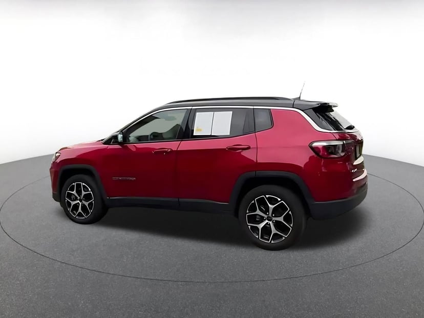 2025 Jeep Compass - Image 8