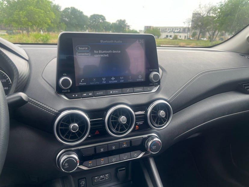 2025 Nissan Sentra - Image 18